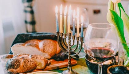 NBA优直播-这球无解！格列兹曼任意球直挂十分角破门，对手门将望球兴叹